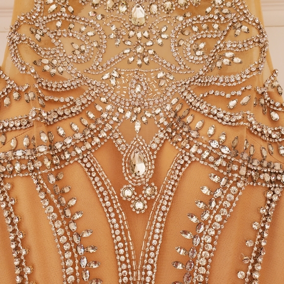 Red mermaid evening gown by Jovani, open back, size 6 - Picture 6 of 8